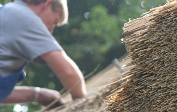 professional Ravenshead thatchers